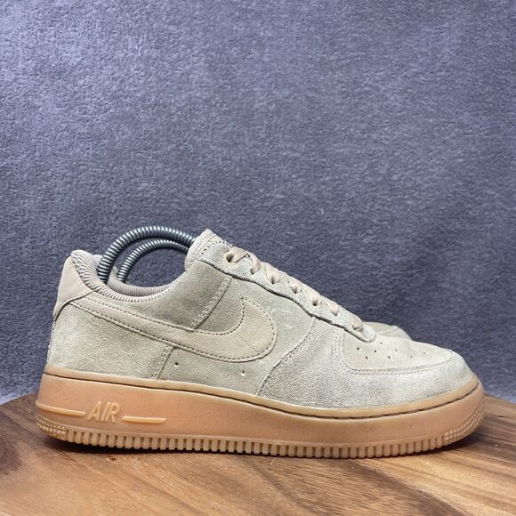 Nike Air Force 1 '07 SE Low Wheat Mushroom Gum Bottom AA0287-200 Women's 8.5 - Picture 1 of 9